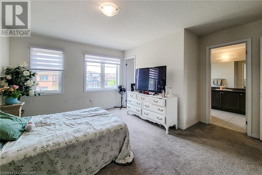 Photo 20 of 65 Cactus Crescent, Stoney Creek ON