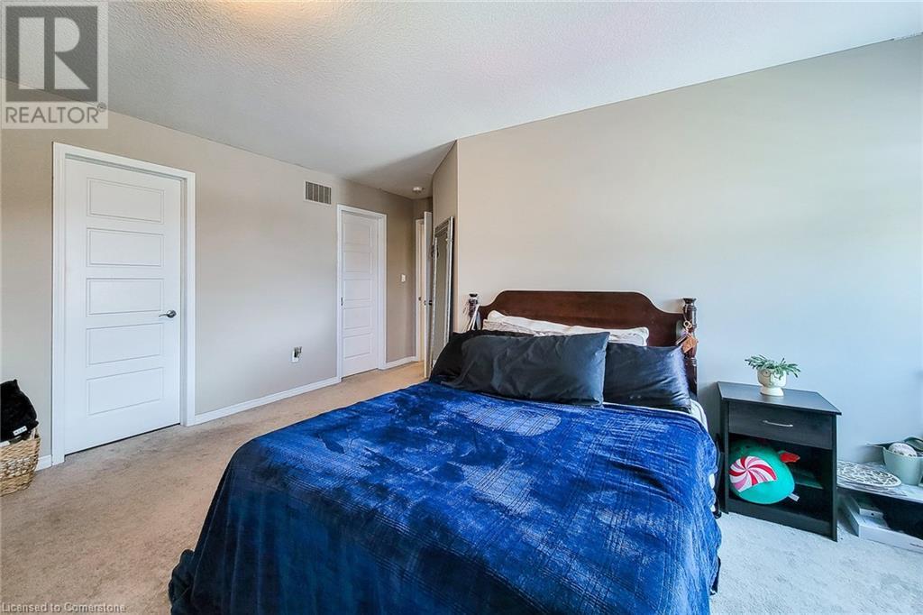 Photo 31 of 65 Cactus Crescent, Stoney Creek ON