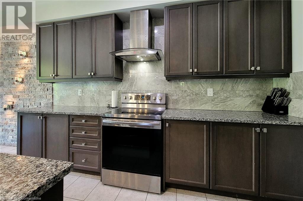 Photo 37 of 65 Cactus Crescent, Stoney Creek ON