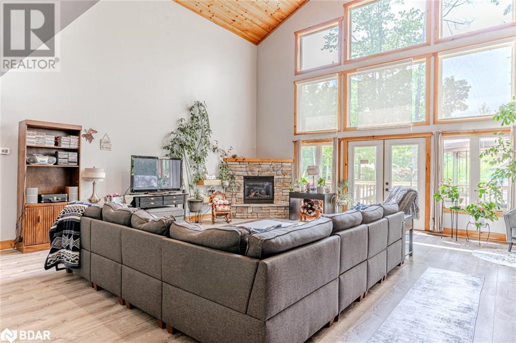 Photo 23 of 134 Spruce Street, Tiny ON