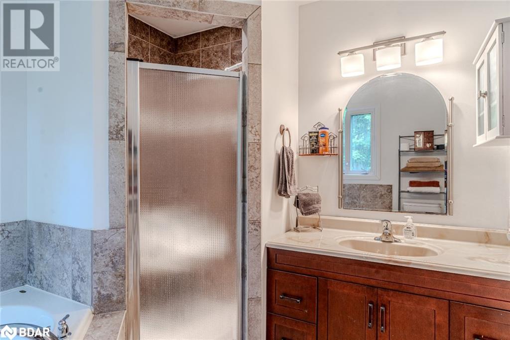 Photo 32 of 134 Spruce Street, Tiny ON