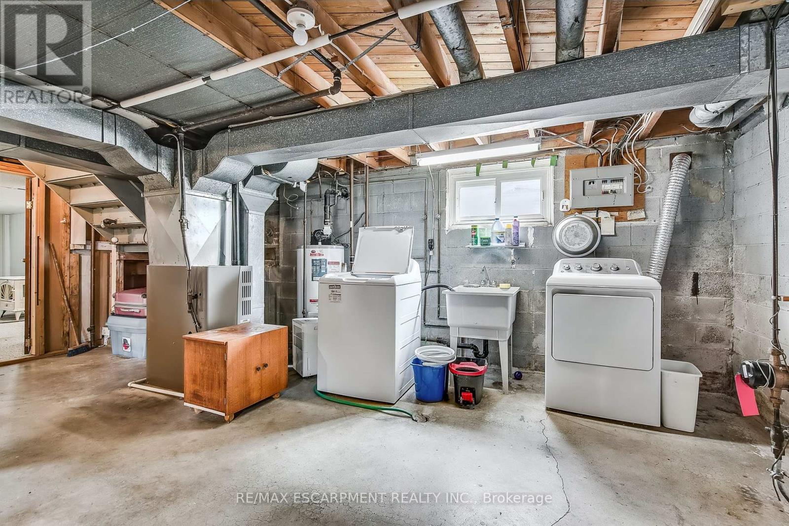 Photo 36 of 379 East 18th Street, Hamilton ON