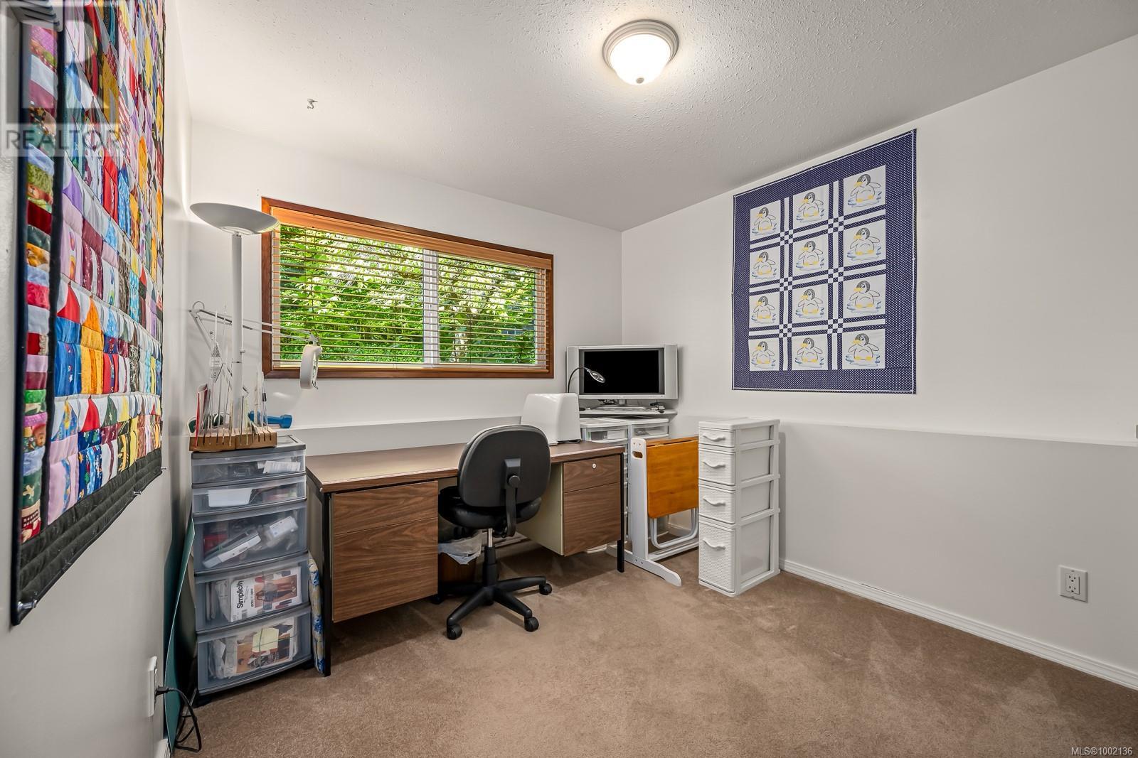 Photo 33 of 995 Mantle Dr, Courtenay BC