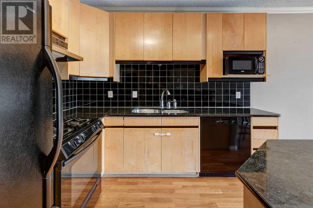 Single Family House for Sale in    Avenue SW Beltline Calgary 