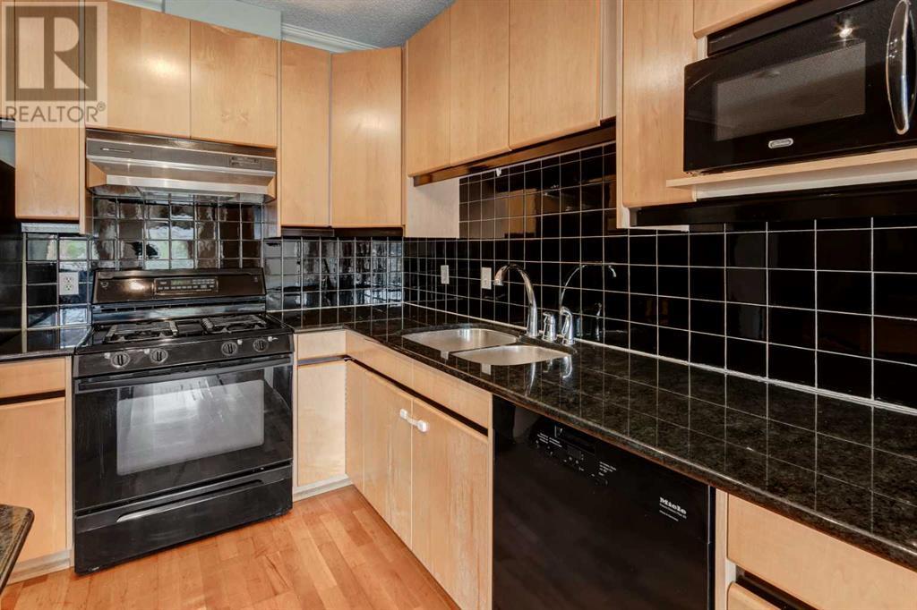 Single Family House for Sale in    Avenue SW Beltline Calgary 
