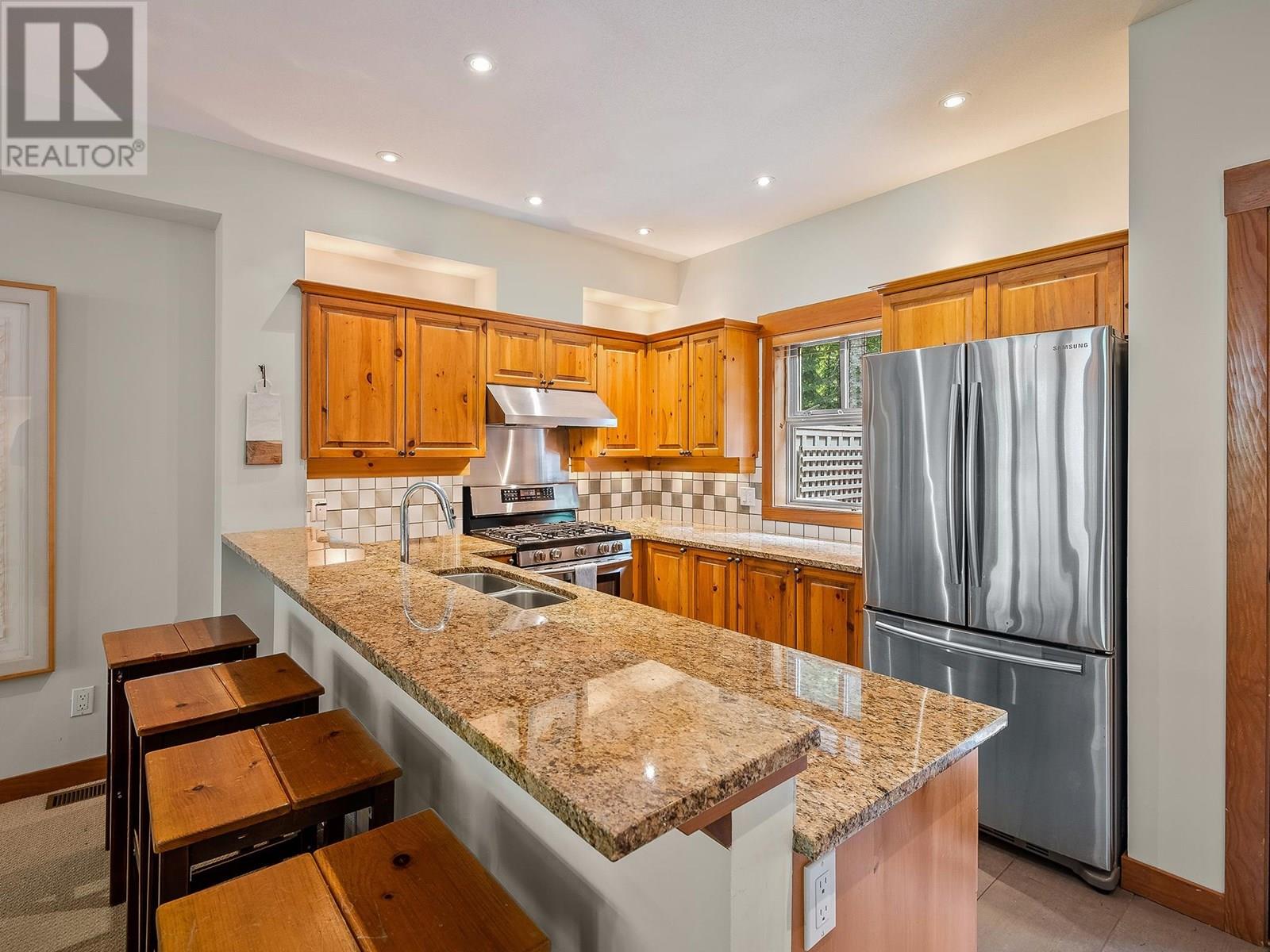 6 4668 BLACKCOMB WAY, Whistler real estate listing R2933021