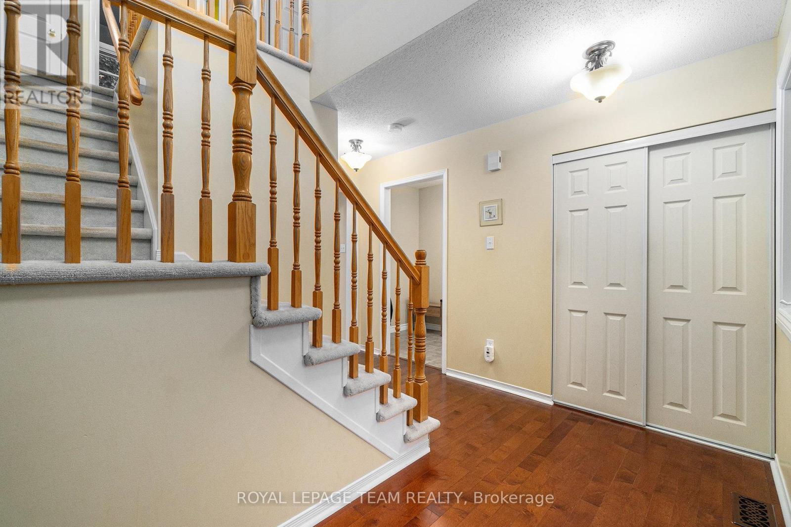 Foyer towards closet and garage