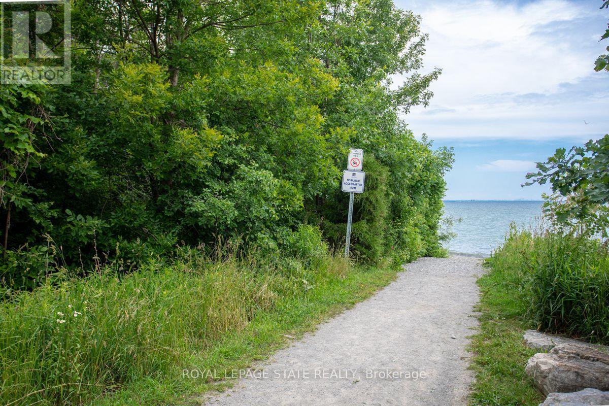 Photo 24 of 318 101 Shoreview Place, Hamilton ON