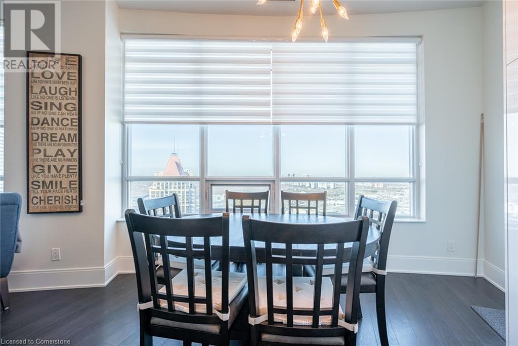 Photo 15 of 330 Burnhamthorpe Road W Unit Ph 5, Mississauga ON