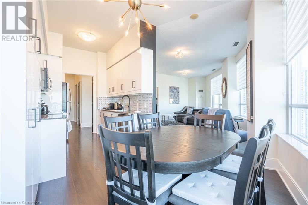 Photo 16 of 330 Burnhamthorpe Road W Unit Ph 5, Mississauga ON