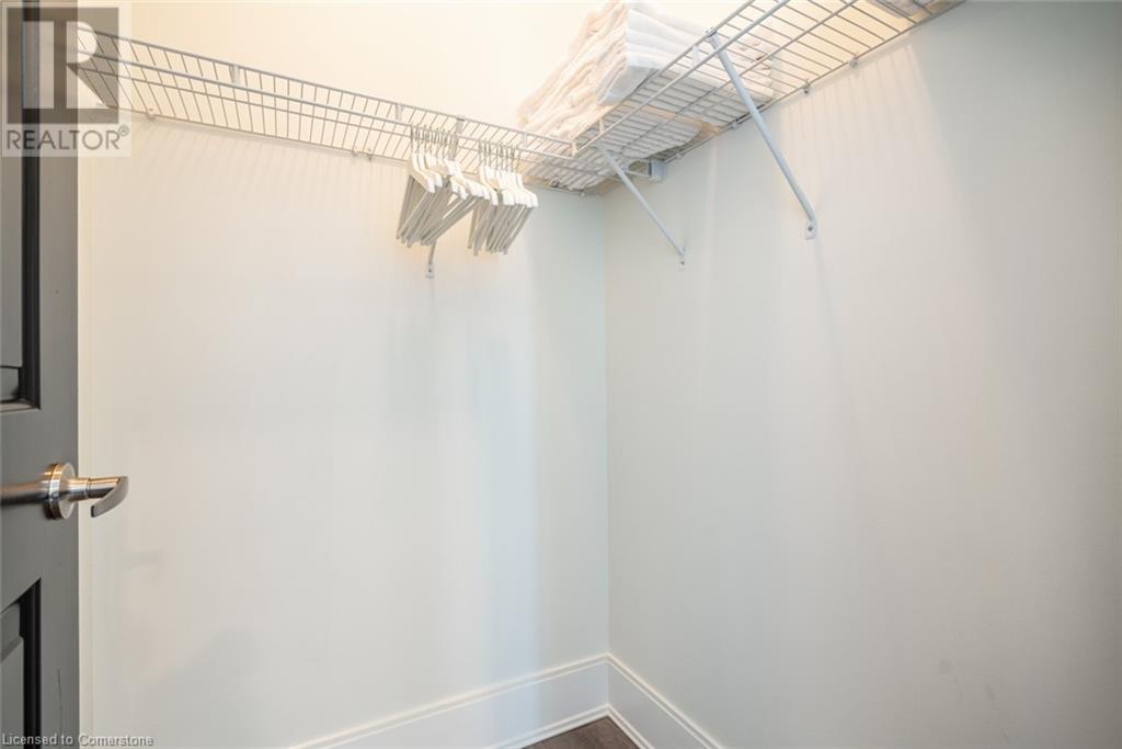 Photo 29 of 330 Burnhamthorpe Road W Unit Ph 5, Mississauga ON