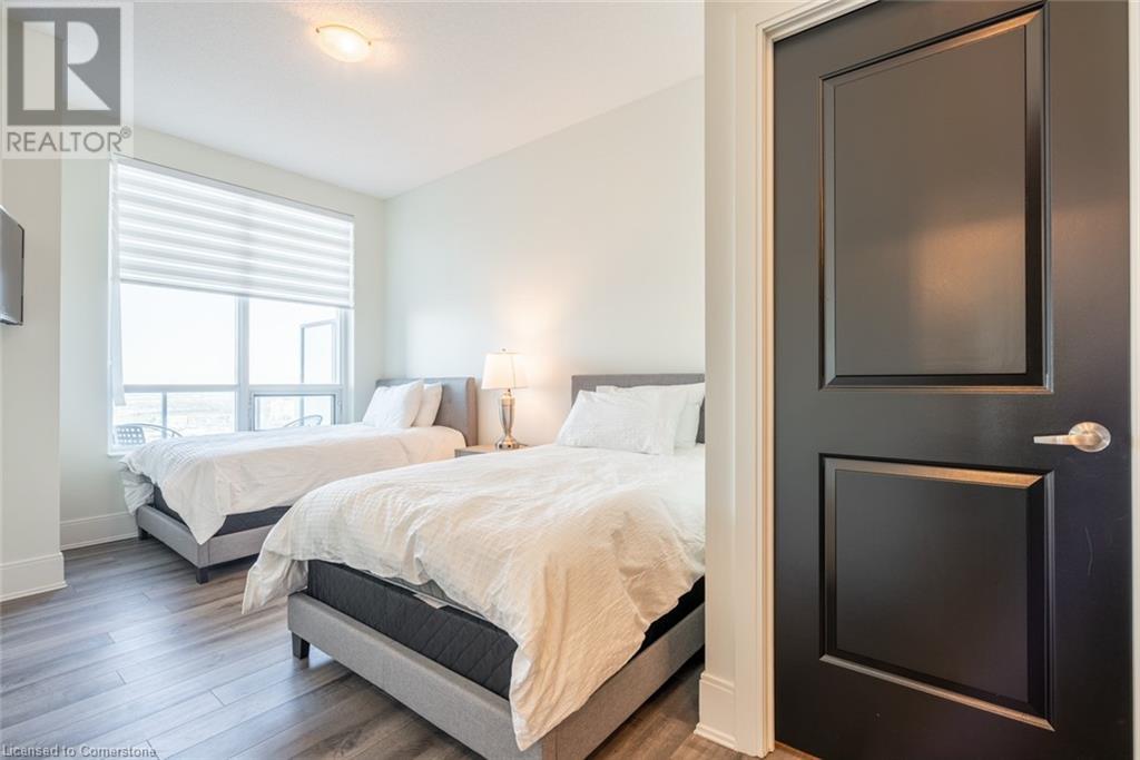 Photo 27 of 330 Burnhamthorpe Road W Unit Ph 5, Mississauga ON