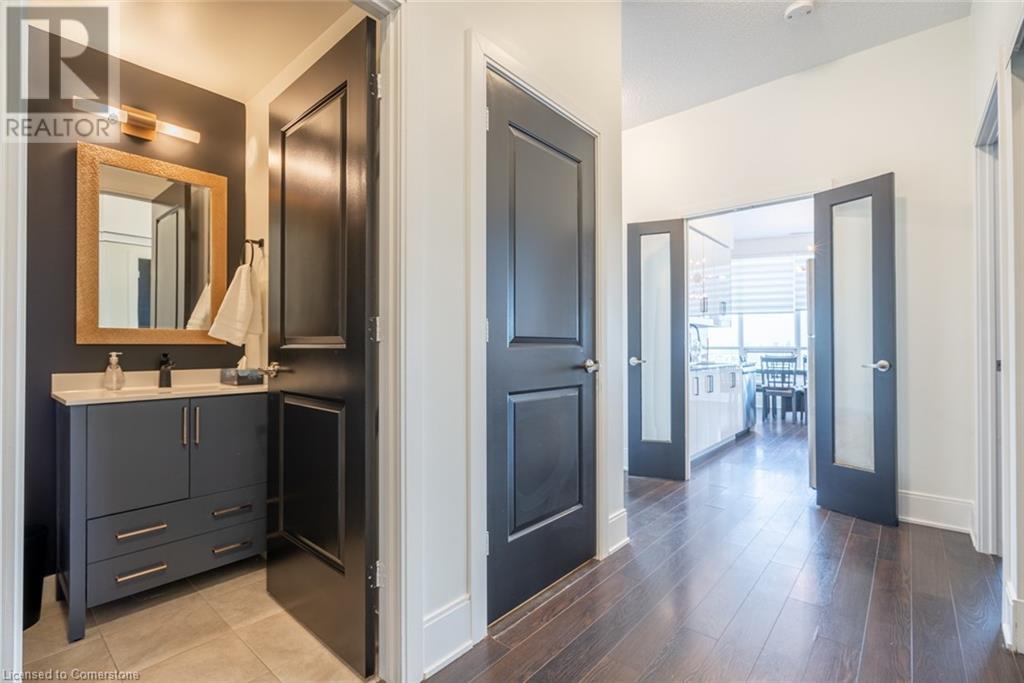 Photo 6 of 330 Burnhamthorpe Road W Unit Ph 5, Mississauga ON
