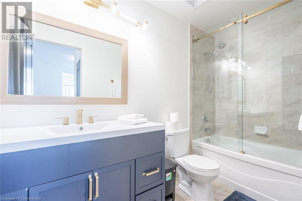 Photo 26 of 330 Burnhamthorpe Road W Unit Ph 5, Mississauga ON