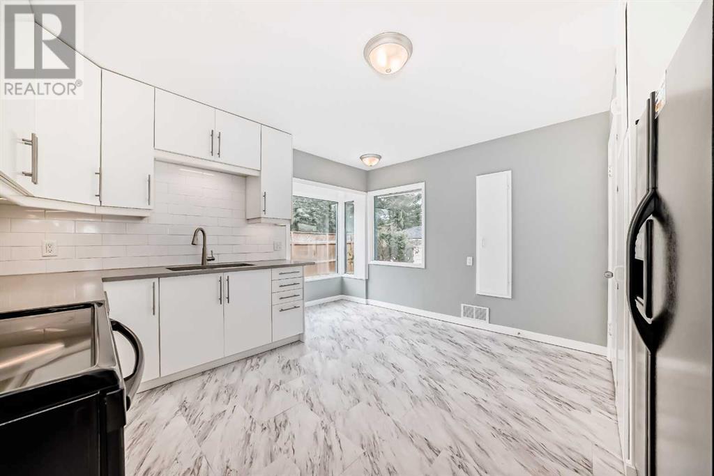 Single Family House Bungalow for Sale in  Glenmount Crescent SW Glendale Calgary 