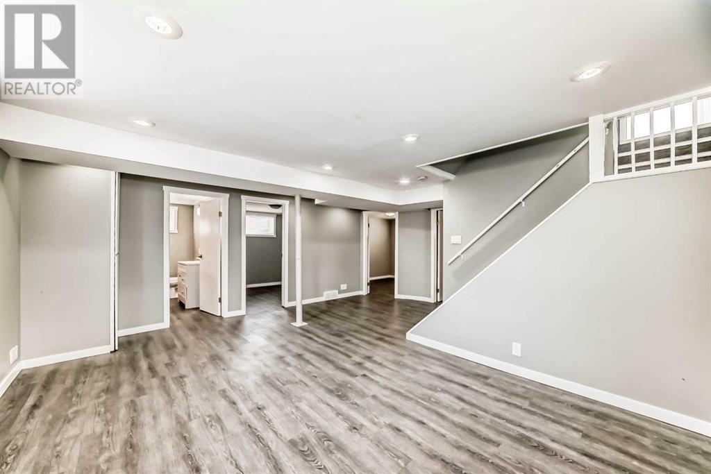 Single Family House Bungalow for Sale in  Glenmount Crescent SW Glendale Calgary 