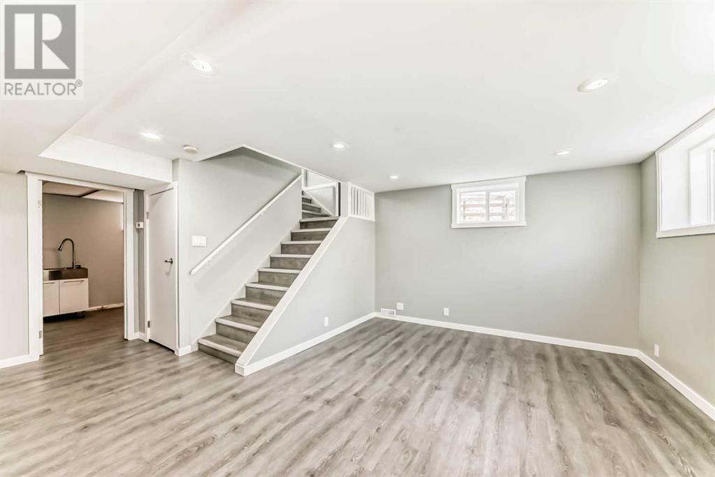 Single Family House Bungalow for Sale in  Glenmount Crescent SW Glendale Calgary 