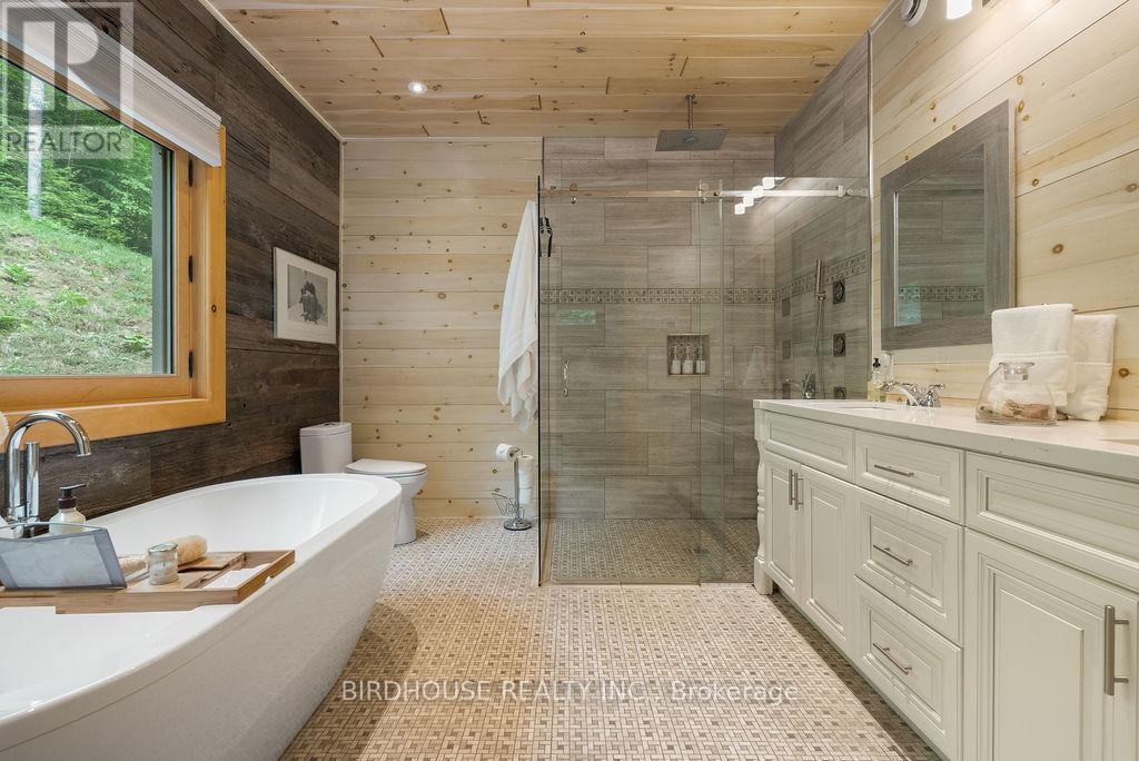 Photo 21 of 1172 A Papineau Lake Road, Hastings Highlands ON