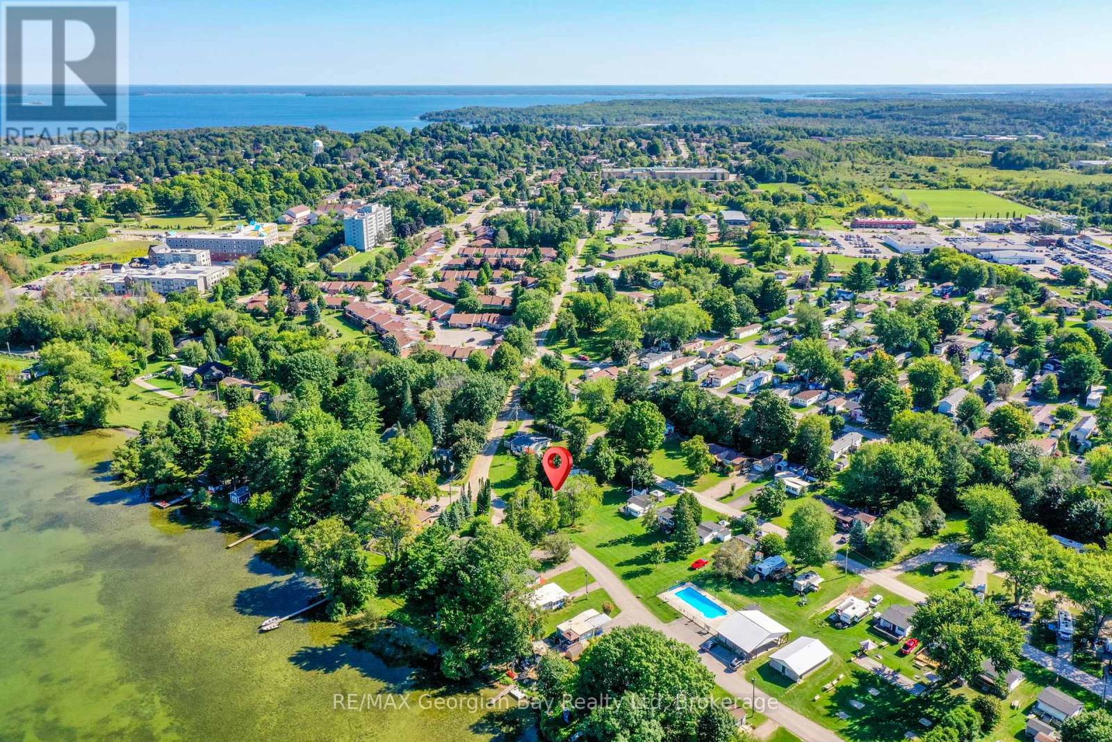 Photo 31 of 3 Lakeshore Road, Midland ON