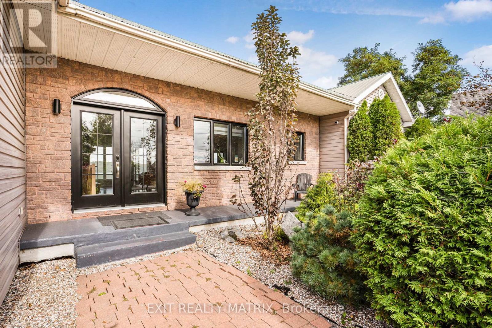 Photo 25 of 1624 Bay Road, Champlain ON