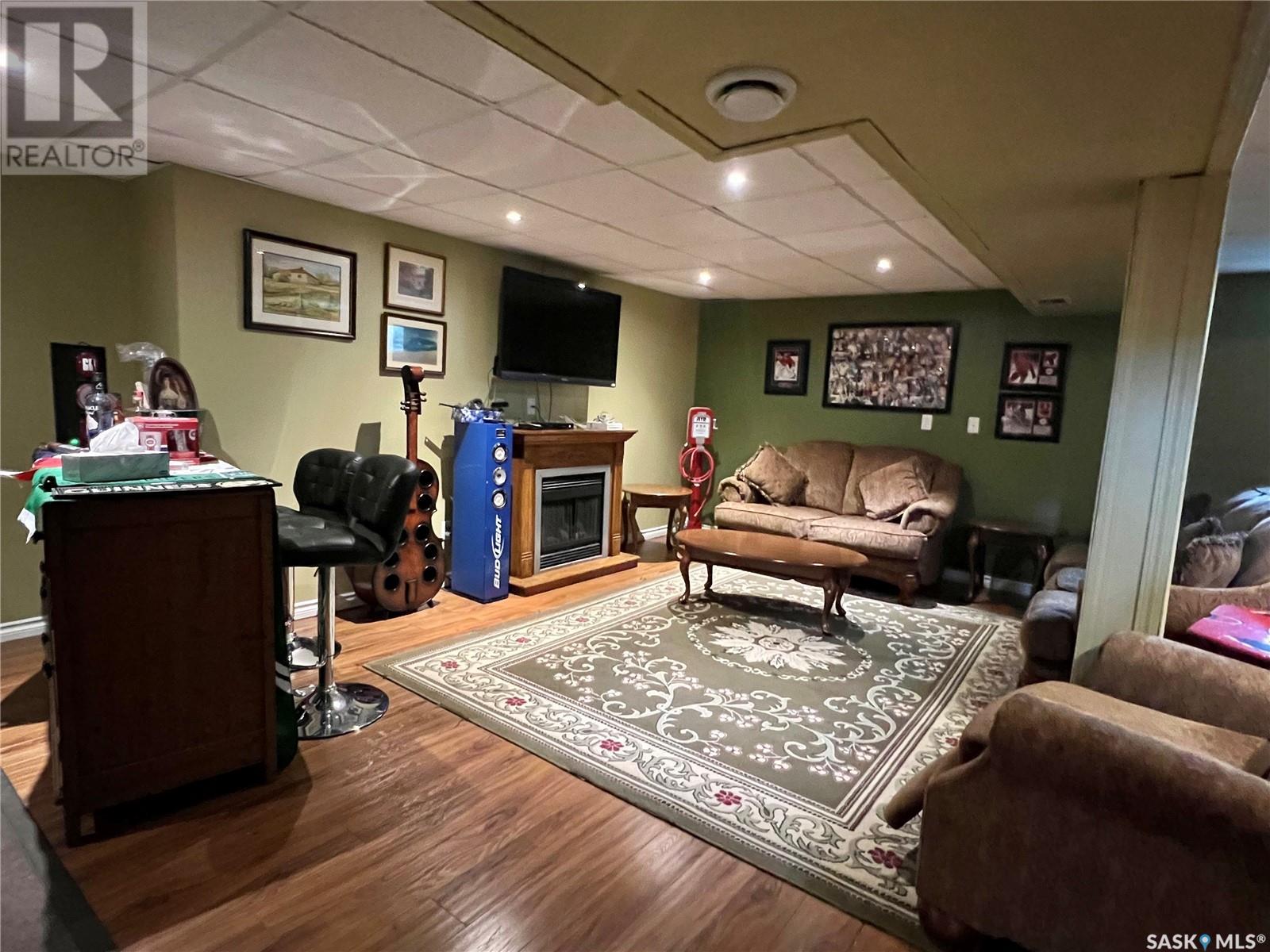 Photo 21 of 284 10th Avenue Nw, Swift Current SK