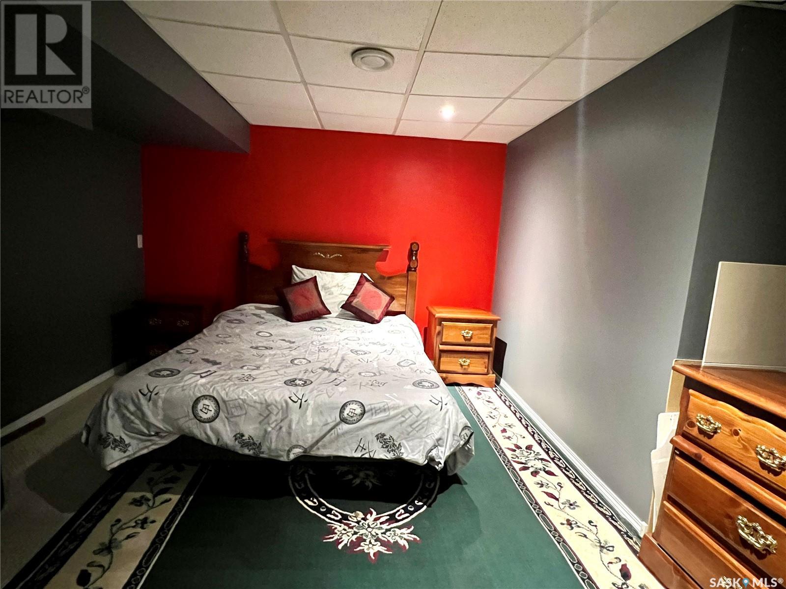 Photo 26 of 284 10th Avenue Nw, Swift Current SK