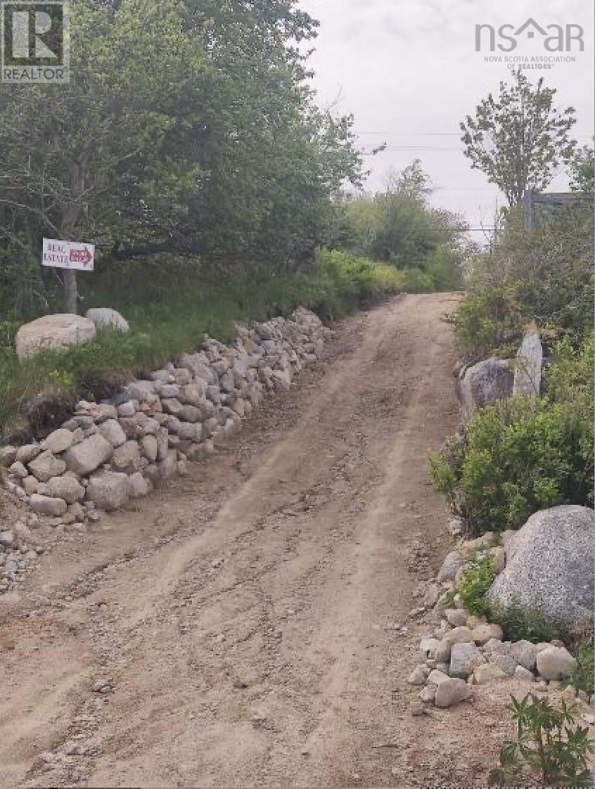 Property 6 of 21 of lot No 3 Highway