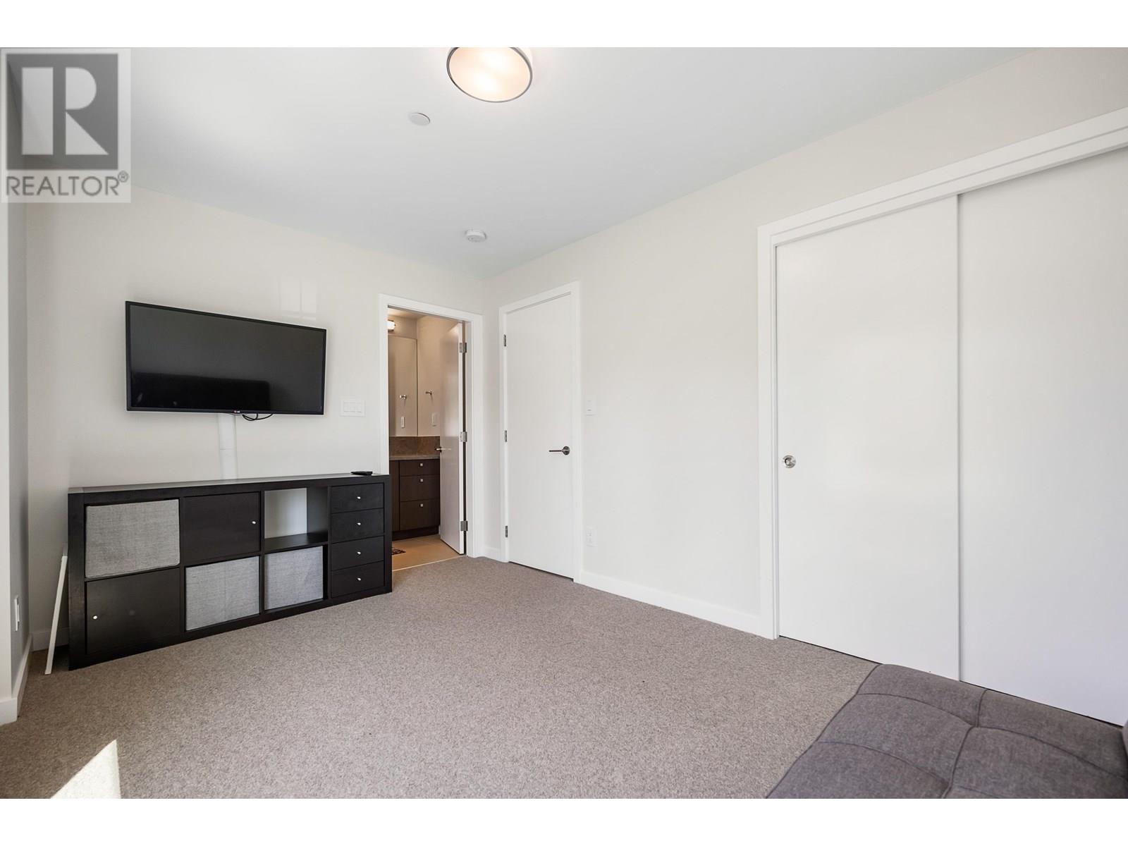 1 19451 SUTTON AVENUE, Pitt Meadows real estate listing R3014247