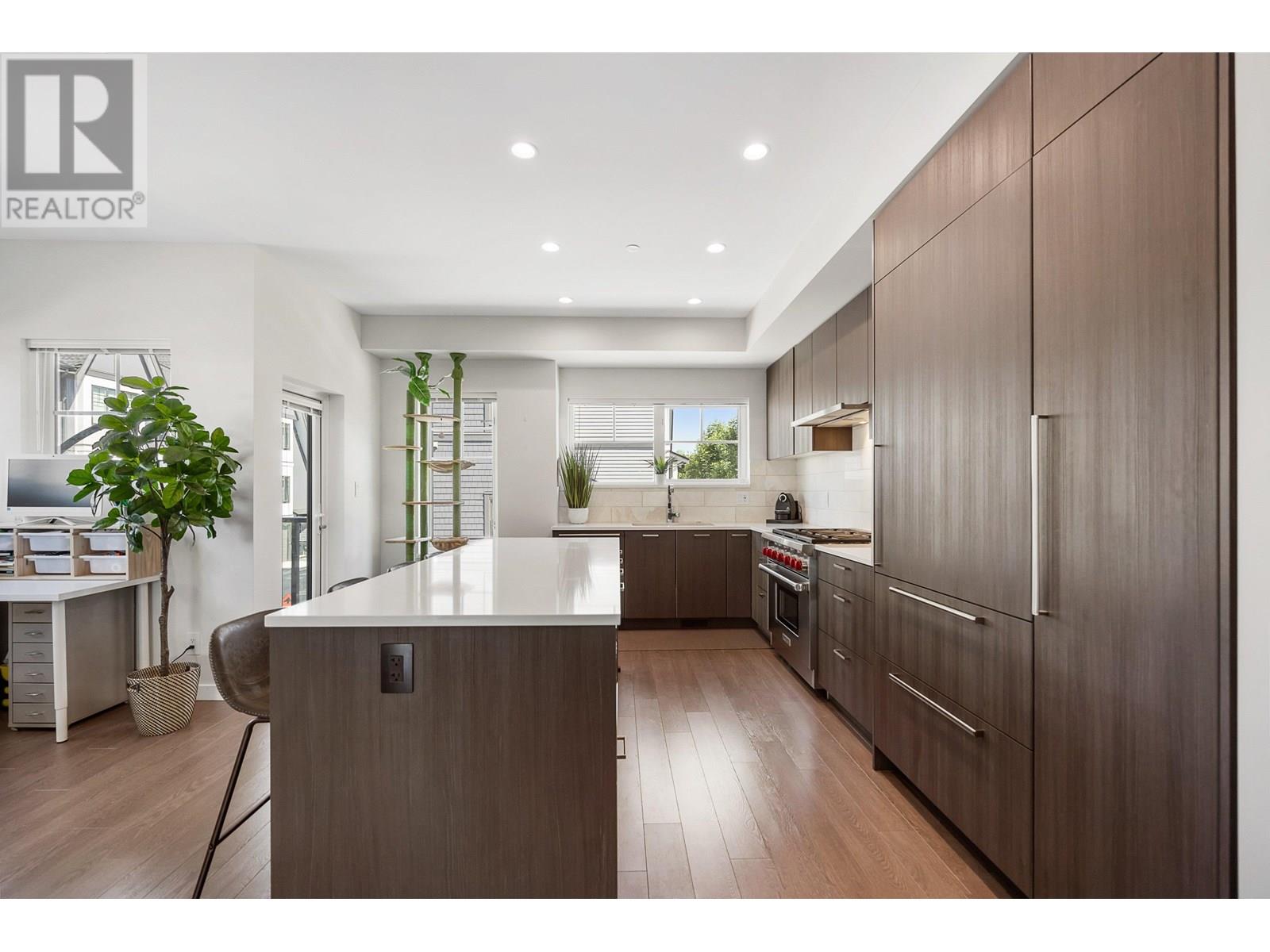 1 19451 SUTTON AVENUE, Pitt Meadows real estate listing R3014247