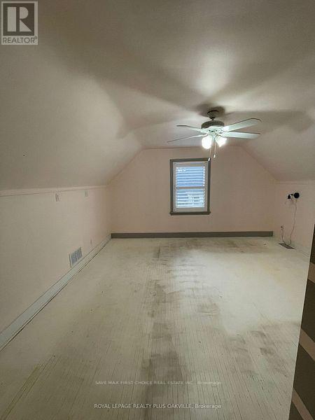 Single Family House for Sale in  BEVAN COURT Hamilton (Rosedale) 