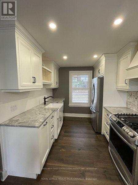Single Family House for Sale in  BEVAN COURT Hamilton (Rosedale) 