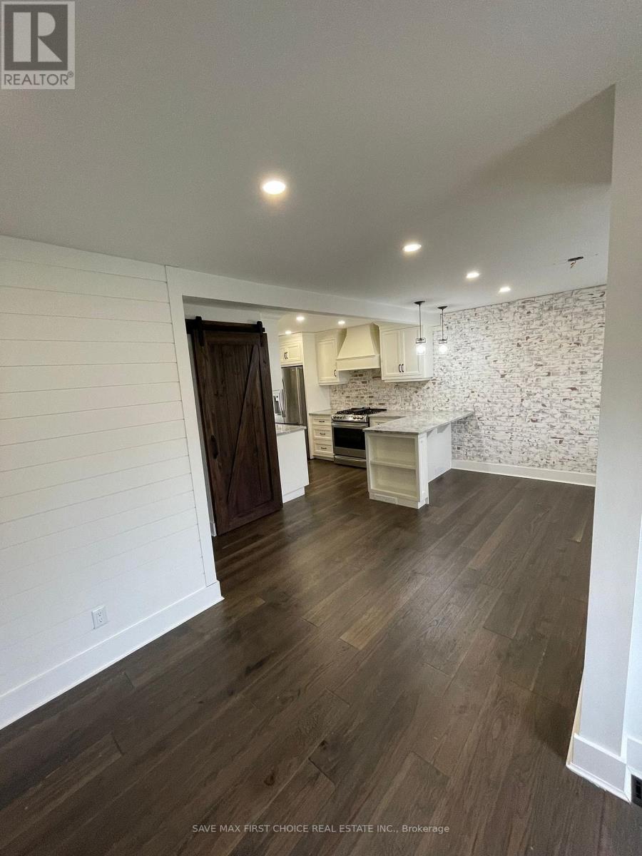 Single Family House for Sale in  BEVAN COURT Hamilton (Rosedale) 