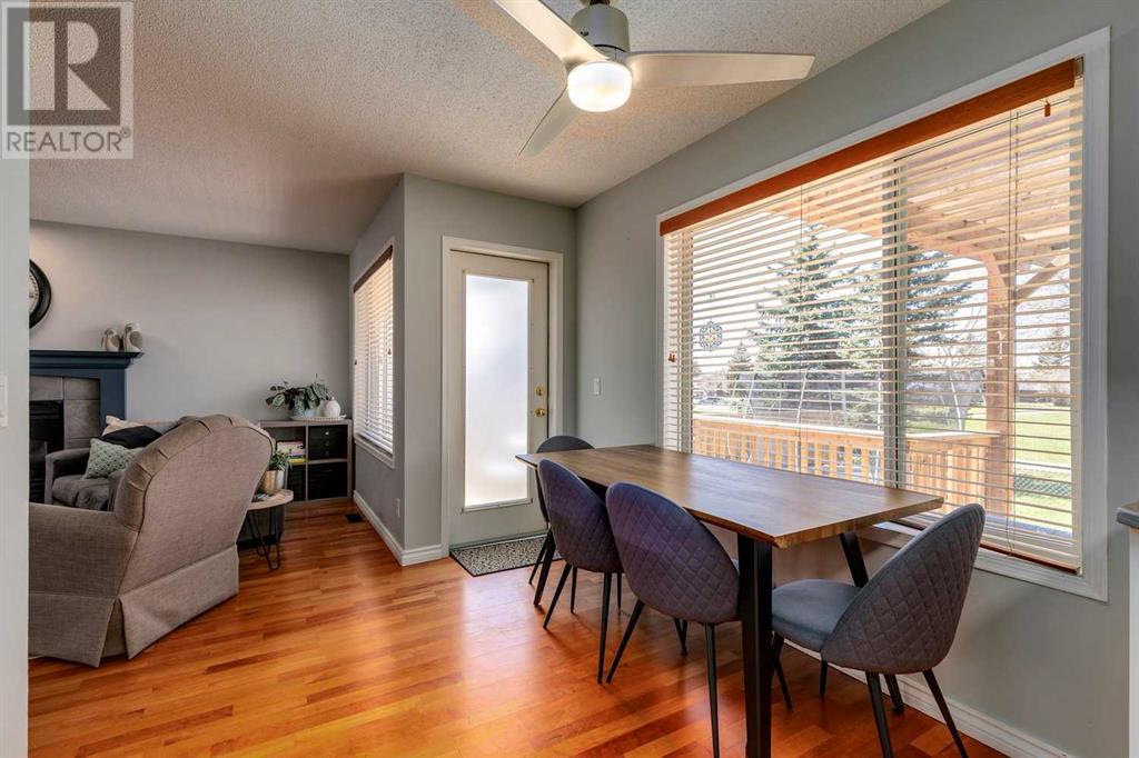 Single Family House Bi-level for Sale in  Alcock Close Rosemont Okotoks 
