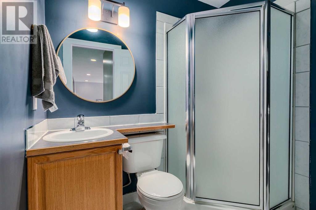 Single Family House Bi-level for Sale in  Alcock Close Rosemont Okotoks 