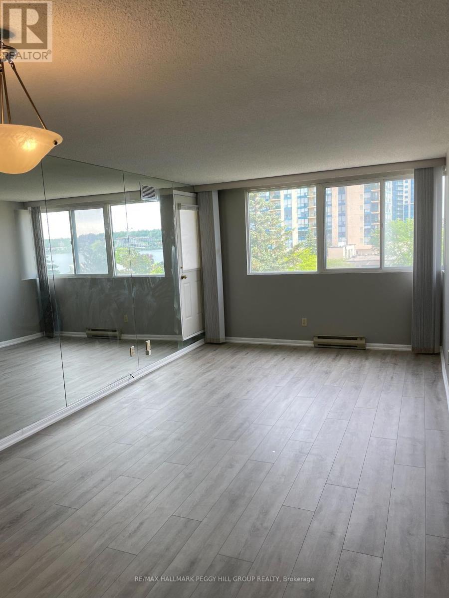 Photo 3 of 508 75 Ellen Street, Barrie ON