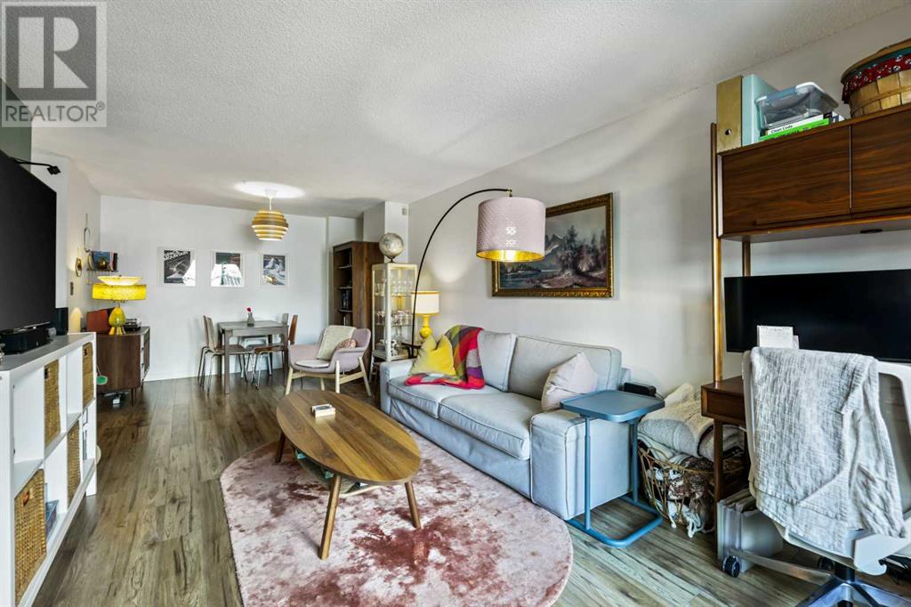 Single Family House for Sale in    Avenue SW Beltline Calgary 