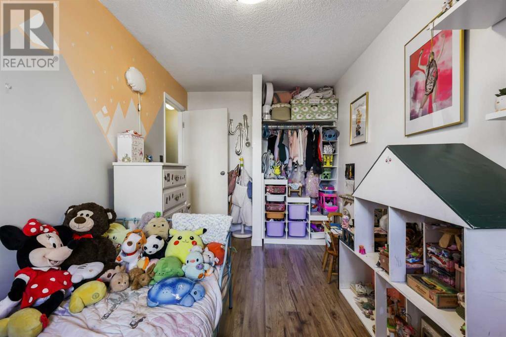 Single Family House for Sale in    Avenue SW Beltline Calgary 