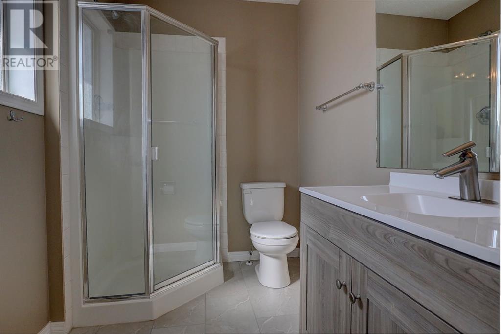 Single Family House 4 Level for Sale in  Millrose Place SW Millrise Calgary 
