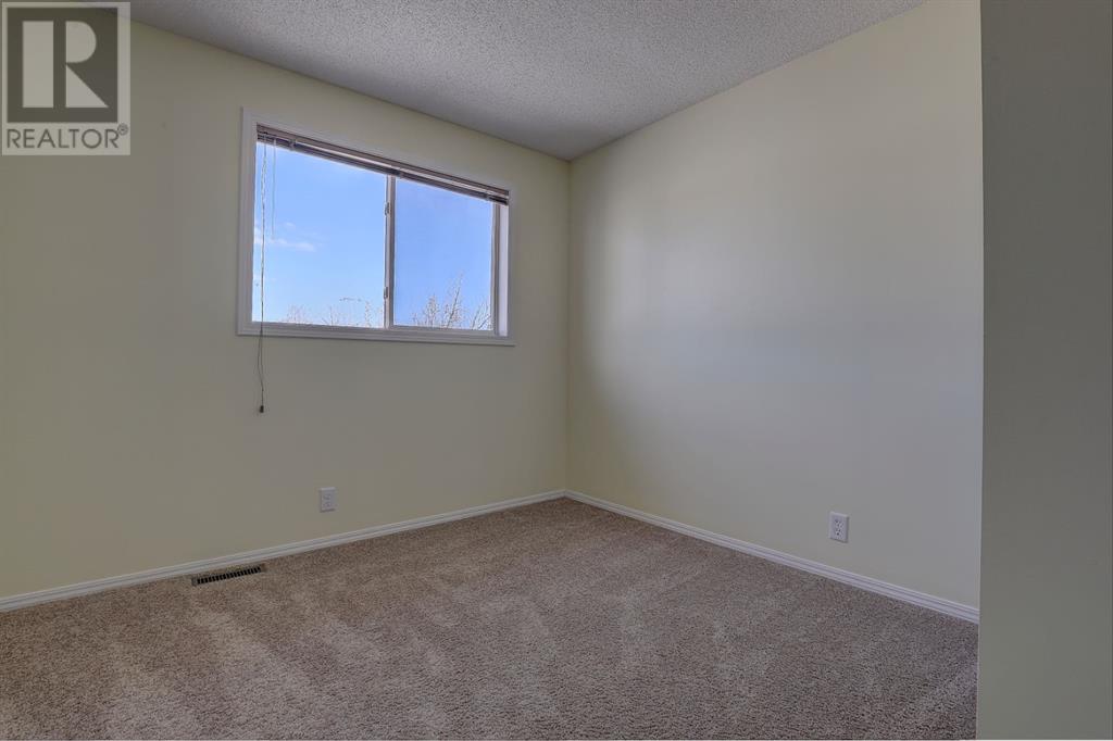 Single Family House 4 Level for Sale in  Millrose Place SW Millrise Calgary 