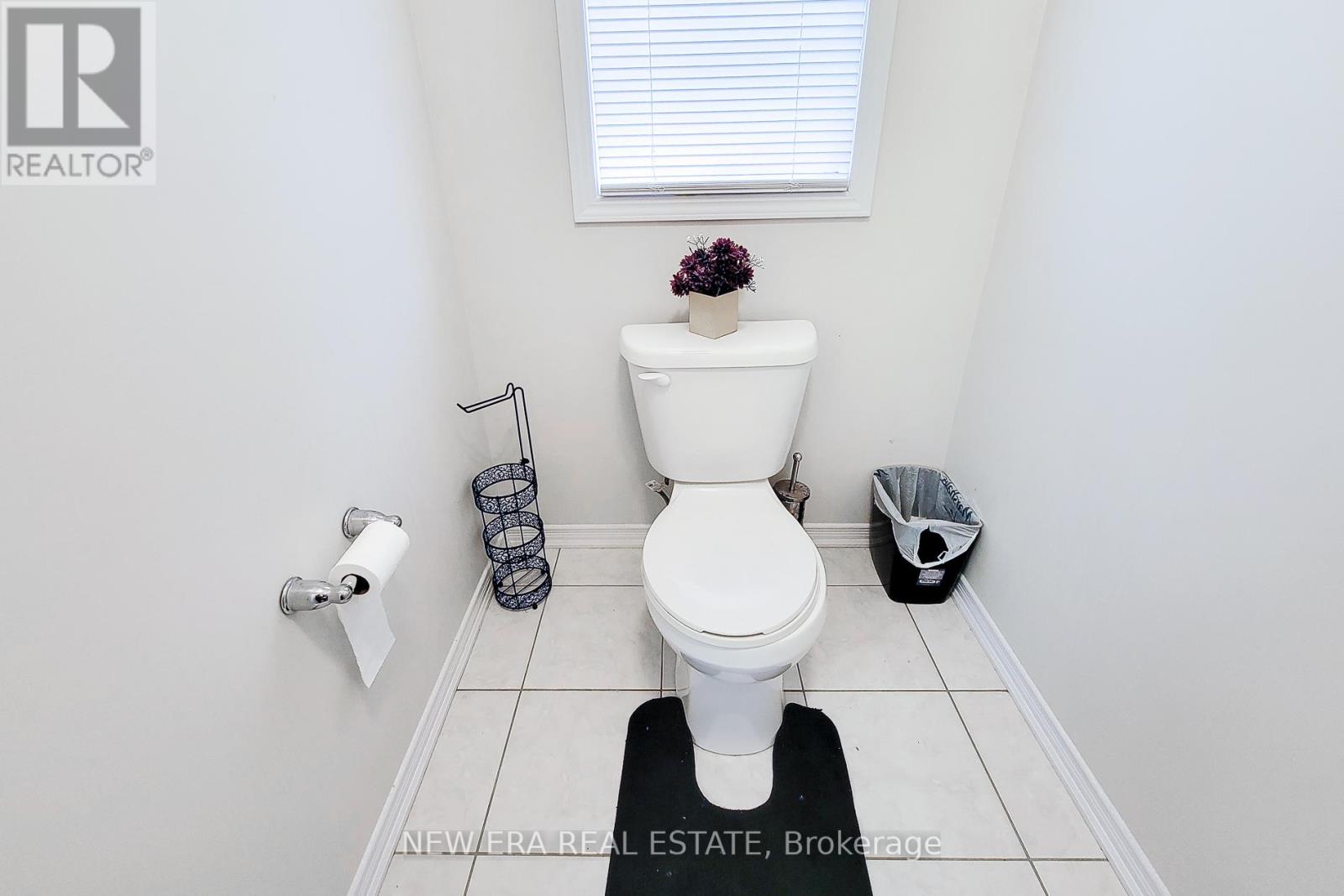 Photo 32 of 65 Cactus Crescent, Hamilton ON