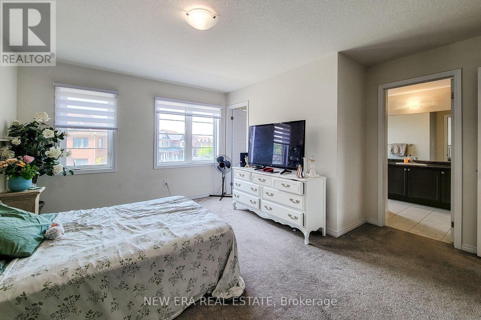 Photo 5 of 65 Cactus Crescent, Hamilton ON