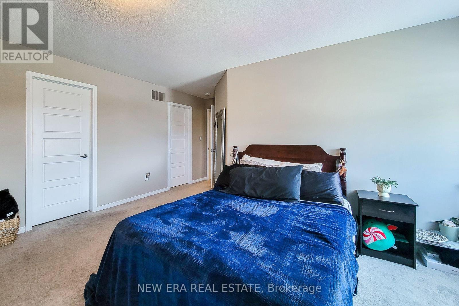 Photo 26 of 65 Cactus Crescent, Hamilton ON