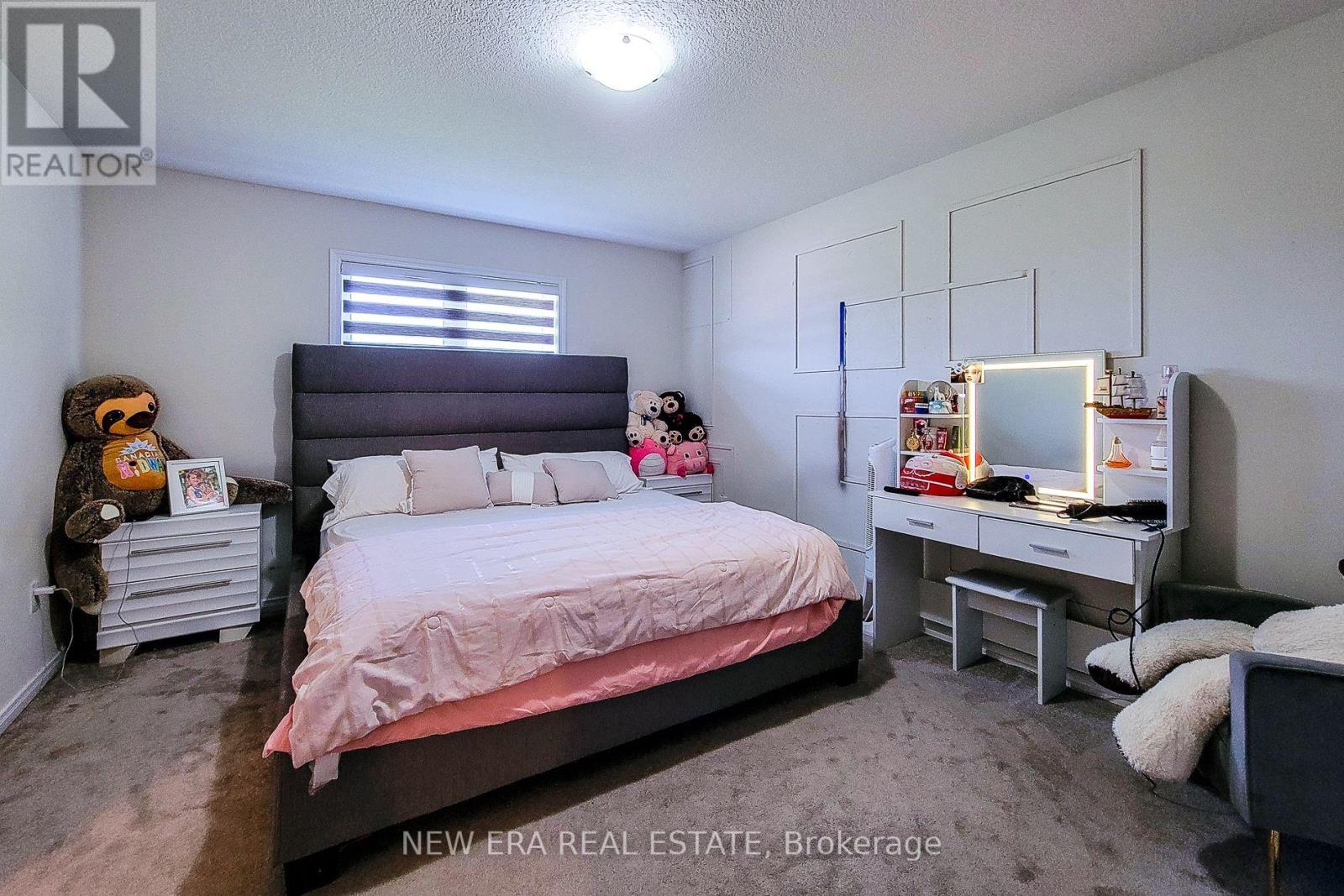 Photo 10 of 65 Cactus Crescent, Hamilton ON