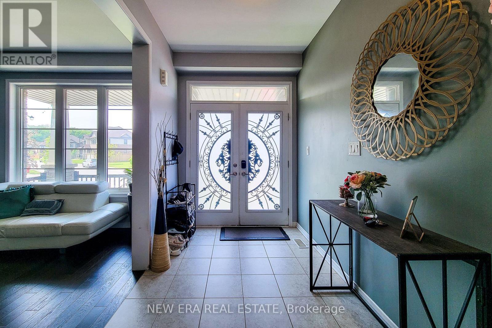 Photo 37 of 65 Cactus Crescent, Hamilton ON