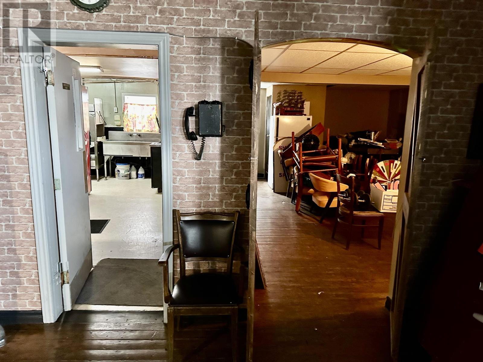 Property 22 of 29 of 510 Granville Street