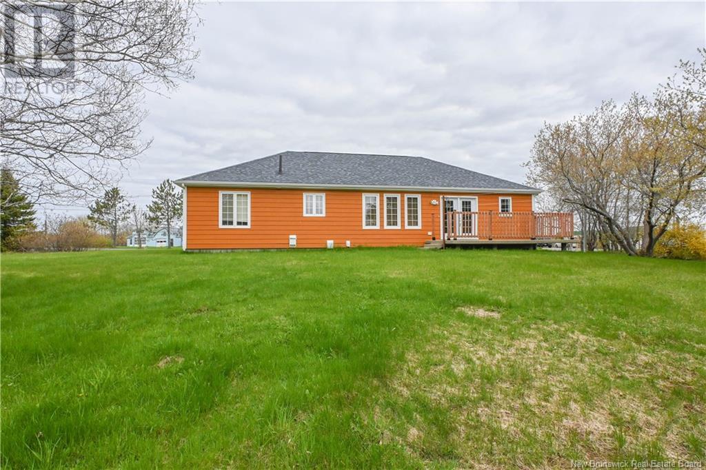 Photo 4 of 418 Wade Street, Tracadie NB