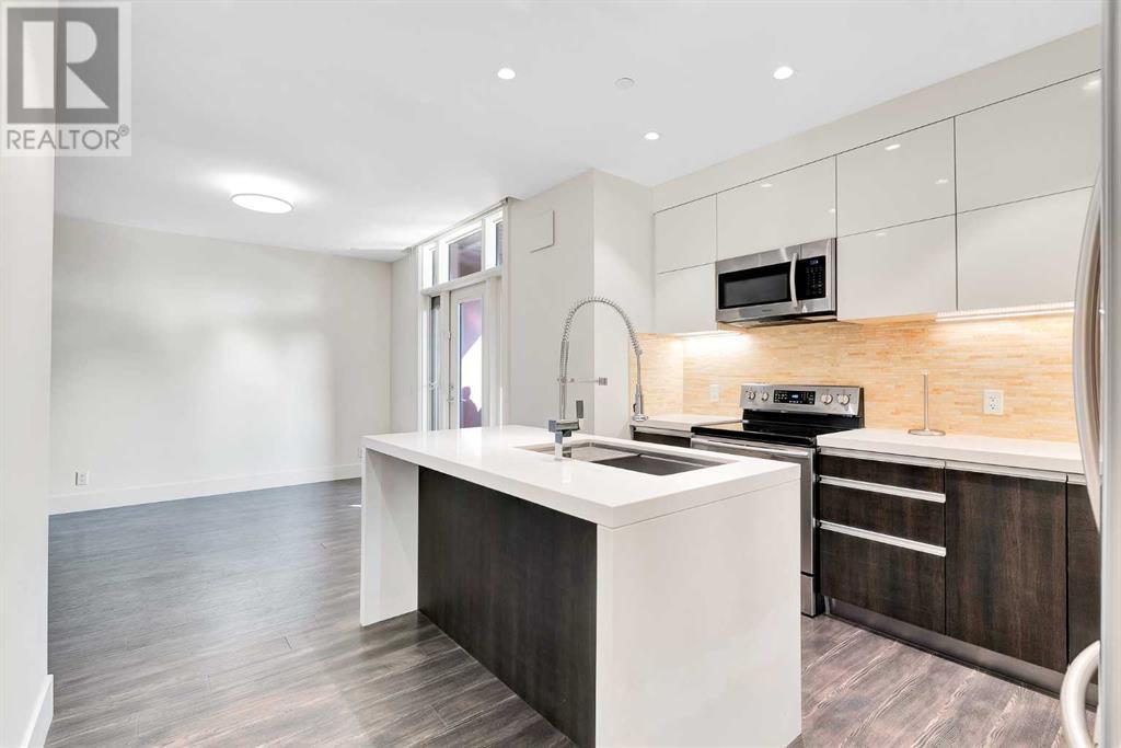 Single Family House for Sale in    Avenue NE Crescent Heights Calgary 