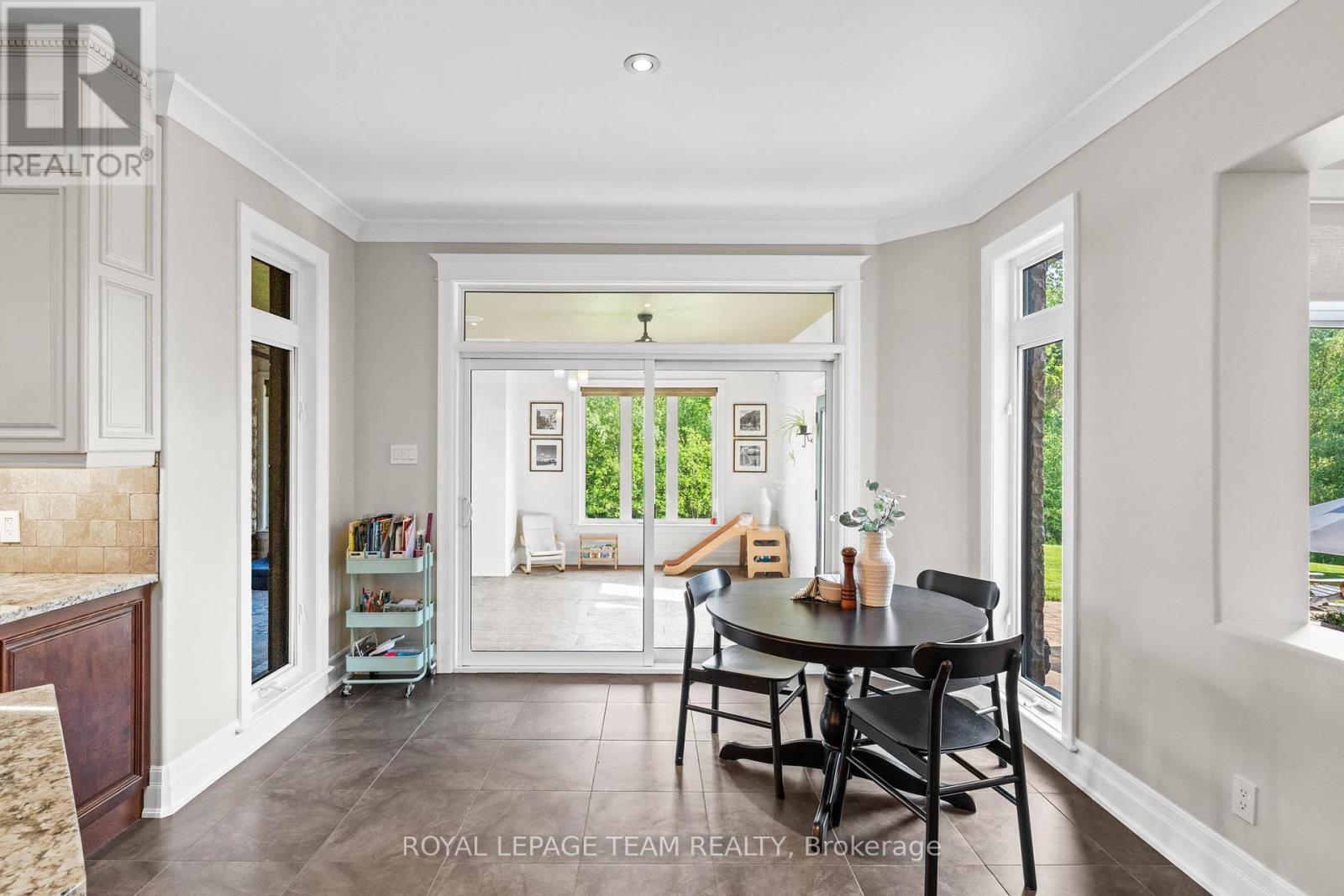 Photo 48 of 6132 Pebblewoods Drive, Ottawa ON
