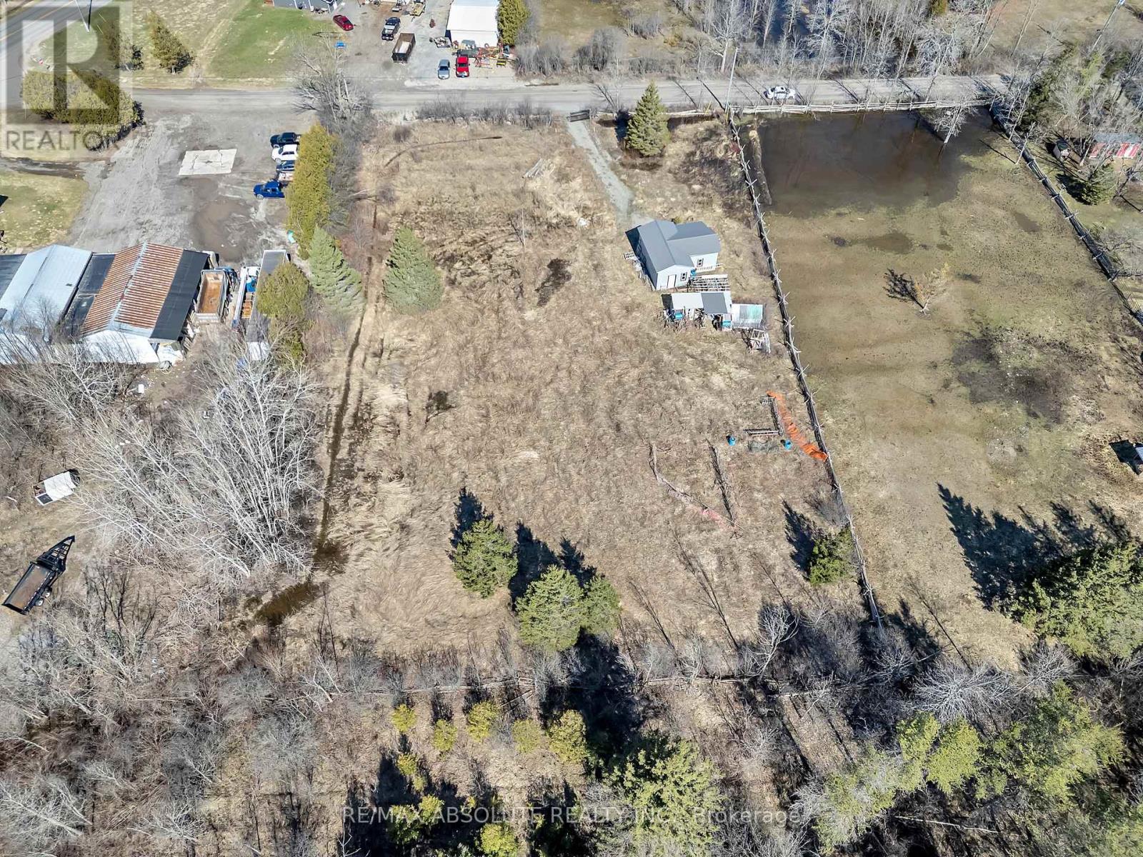 Photo 8 of 18 Wolford Centre Road, Merrickvillewolford ON