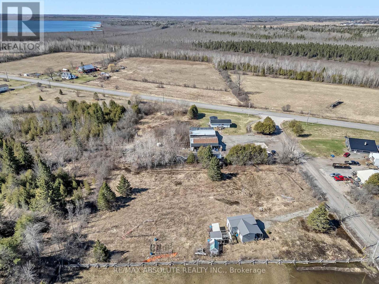 Photo 2 of 18 Wolford Centre Road, Merrickvillewolford ON